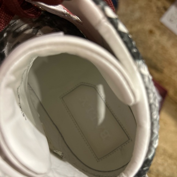 Authentic Ballys sneakers size 9.5 White and sheepskin - Picture 8 of 8